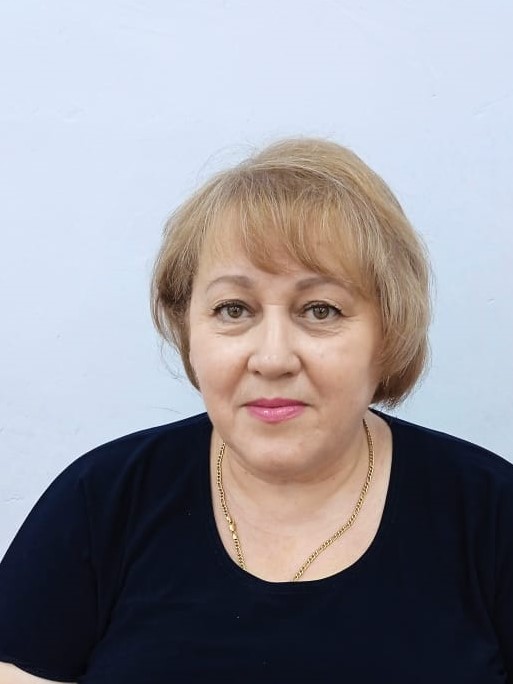 Титова Елена Васильевна.